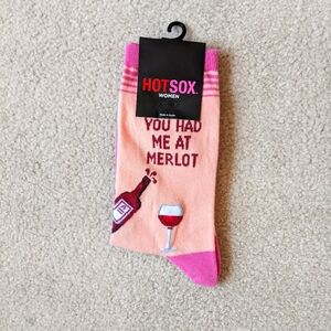 Hot Sox Women's Pink Wine-Themed Novelty Socks NWT size 9-11